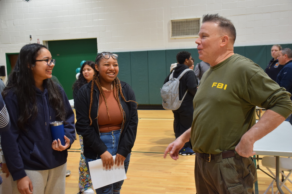 LVHS sophomores and juniors ask questions at the career fair.