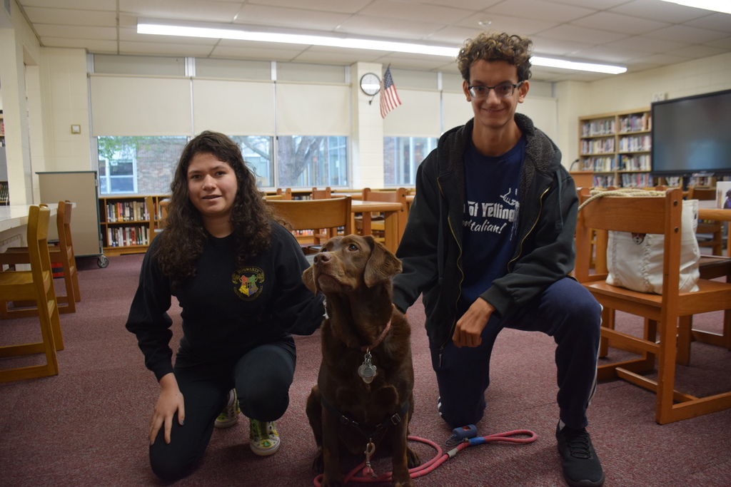 Therapy Dogs 9/28/23.
